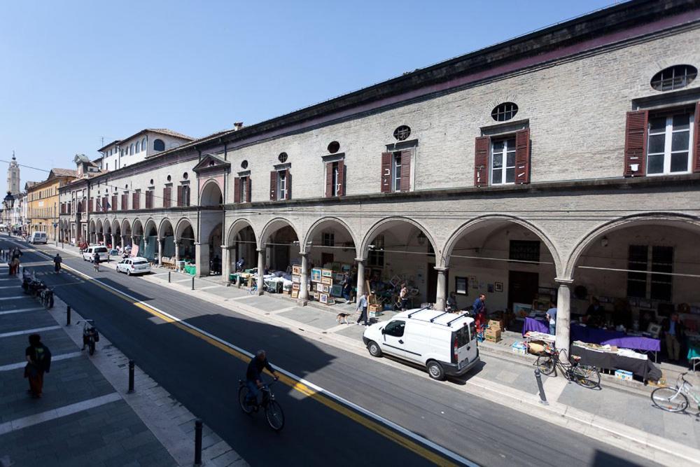 Bed & Breakfast Parmacentro エクステリア 写真
